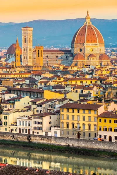 Florence at sunrise, Toscane, Italië. — Stockfoto