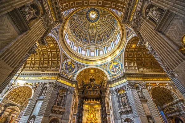 Saint Peter Basilica, Rome, Italië. — Stockfoto