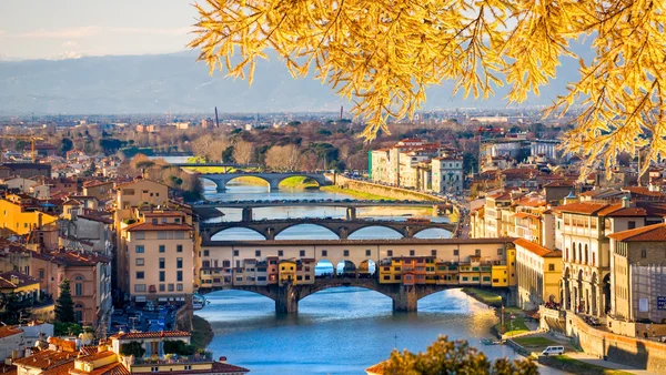 Coucher de soleil sur Ponte Vecchio, Florence . — Photo