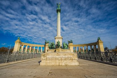 Budapeşte, Macaristan 'daki Kahramanlar Meydanı