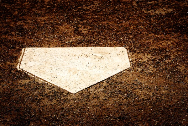 Home Plate voor Baseball Diamond — Stockfoto