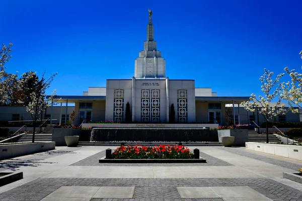 Idaho Şelalesi Lds Mormon Son Gün Aziz Tapınağı Mavi Gök — Stok fotoğraf