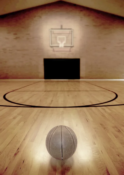Basketbalové a basketbalové hřiště — Stock fotografie
