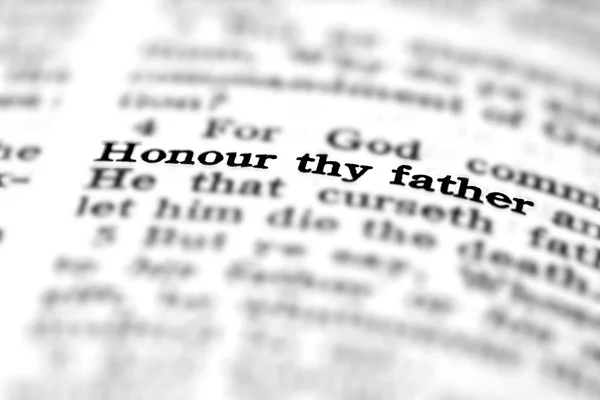 New Testament Scripture Quote Honor Thy Father — Stock Photo, Image