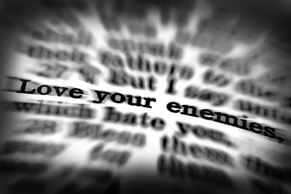 Schrift hebt citaat uw vijanden lief — Stockfoto