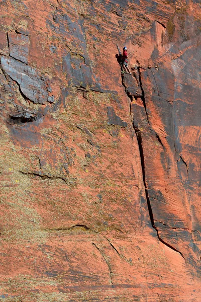 Wspinaczka skałkowa w południowo-zachodniej części Stanów Zjednoczonych — Zdjęcie stockowe