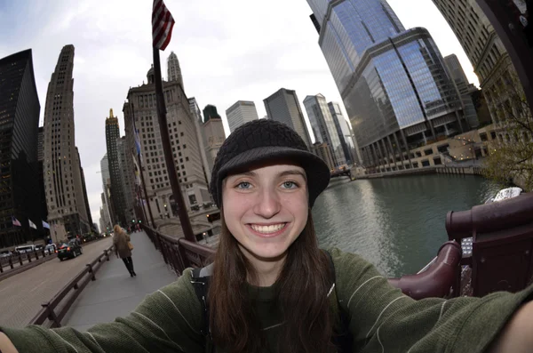 Adolescente menina turista Selfie Chicago — Fotografia de Stock
