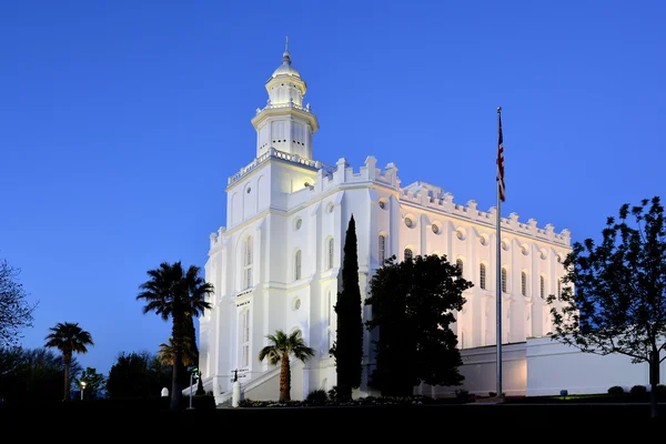 St George Utah LDS Templo Mórmon no início da manhã — Fotografia de Stock