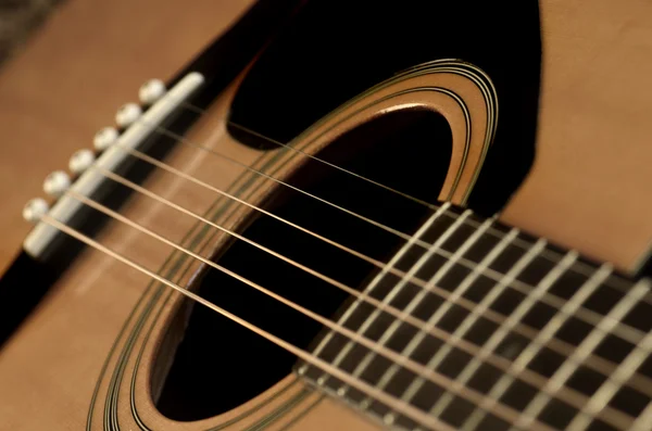 Primer plano de cuerdas de guitarra para música — Foto de Stock