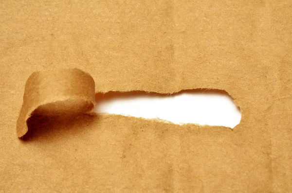 Kağıt beyaz aşağıdaki yırtılmış