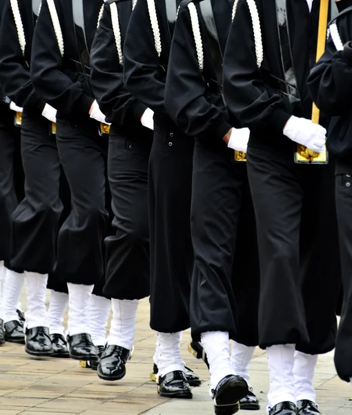 Soldaten marschieren bei Übungen — Stockfoto