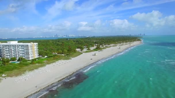 Antenn video Key Biscayne Crandon Park och Marina — Stockvideo