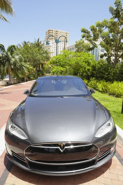 Tesla model S P90d — Stockfoto