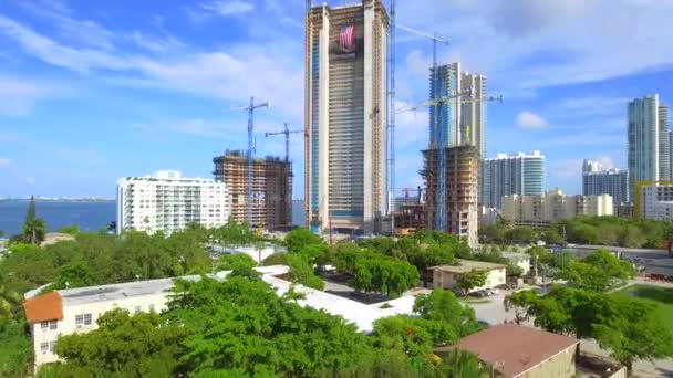 Воздушное видео строительных площадок Эджуотер Майами — стоковое видео