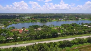 Hava video lakefront evleri West Palm Beach Florida