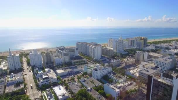 Vliegen naar Miami Beach luchtfoto video — Stockvideo