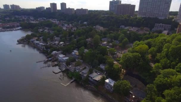 Luchtfoto video Edgewater huizen nieuwe Jersdey — Stockvideo