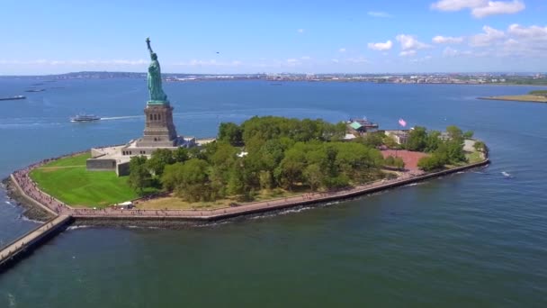 Statua della Libertà materiale aereo filmato — Video Stock