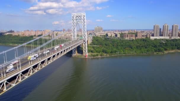 George Washington Bridge New York naar New Jersey — Stockvideo