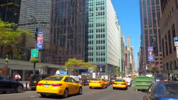 Велогонщики в Нью-Йорке — стоковое видео