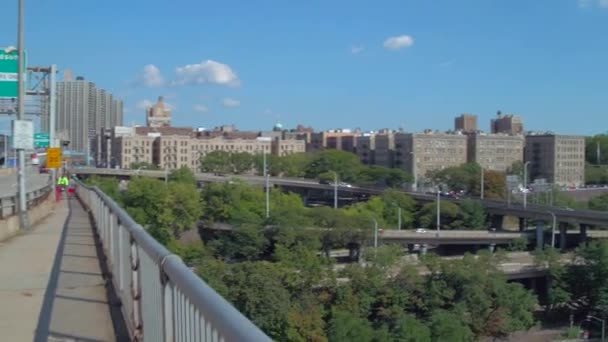 Henry Hudson Parkway aerial view — Stock Video