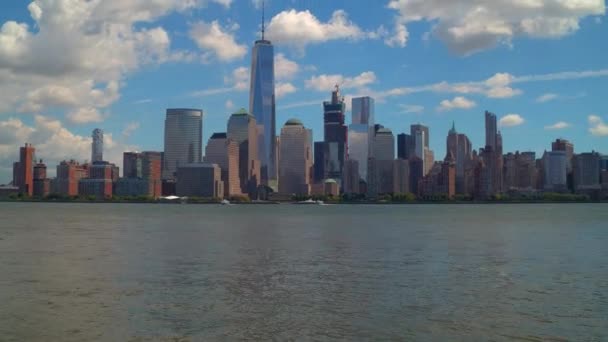 Weergave van Lower Manhattan fron New Jersey — Stockvideo