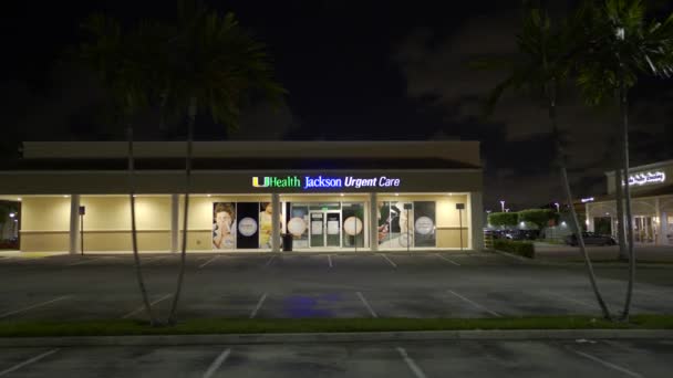 Miami Usa Října 2020 Uhealth Jackson Urgent Care Center Severní — Stock video