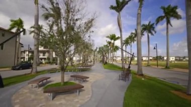 Doral Miami şehir merkezi parkı 4k hareket videosu