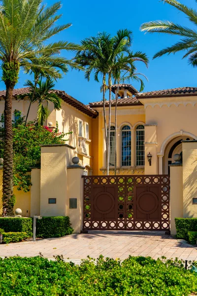 Beautiful Luxury Mansion Miami Beach Usa — Stock Photo, Image