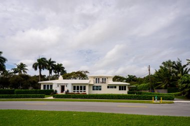 Güney Florida 'daki üst sınıf evler.