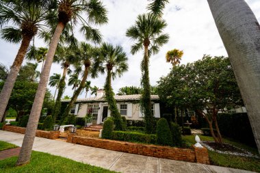 Hollywood Lakes FL 'de lüks bir ev.