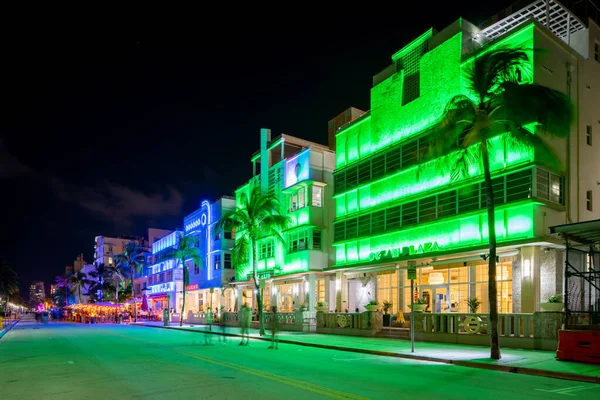 Miami Beach Usa November 2020 Neonblaue Und Grüne Hotels Ocean — Stockfoto