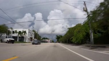 Little River, Miami FL 5k 'nin yanından geçiyorum.