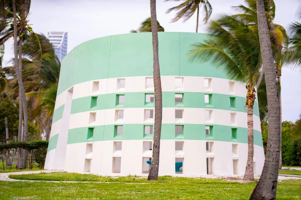 Public Beach Restrooms Miami Beach Deco Style — Stock Photo, Image