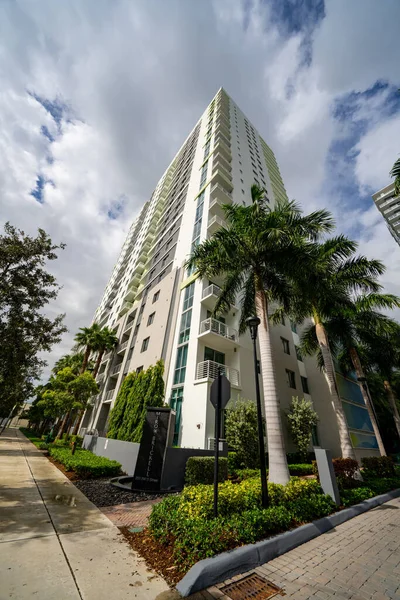 Miami Usa November 2020 Vertical Street Photo Miro Brickell Apartment — Stock Photo, Image