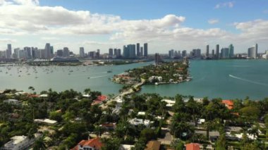 Miami Plajı 4K 'da yükselen İHA videosu