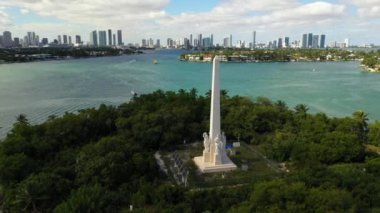 Körfezdeki tarihi eser Flagler Memorial Miami Sahili