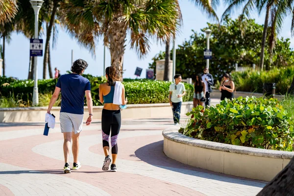 Miami Beach Usa December 2020 Rear View Healthy Fit Couple — Stock Photo, Image