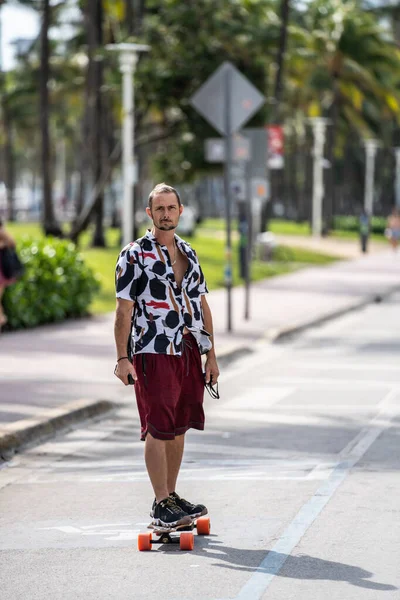 Miami Beach Usa December 2020 Street Photography Man Riding Electric — Stock Photo, Image