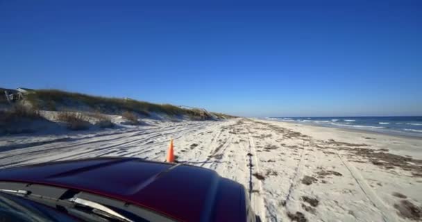 Lkw Fahren Auf Dem Strand Sand 60P — Stockvideo