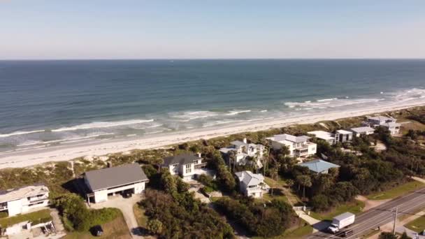 フロリダ州の素敵な高級高級住宅ビデオショットとともに空中ドローン — ストック動画