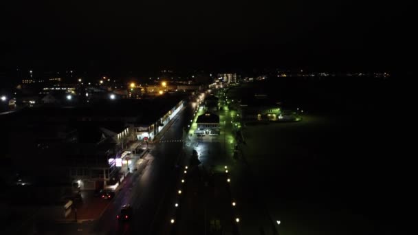 Auto Auf Einer Straße Der Nacht Luftaufnahmen Folgen — Stockvideo