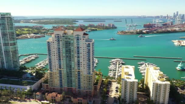 Vibrantes Colores Miami Beach Plano Aéreo — Vídeo de stock