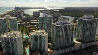 Sinematik Parallaks Hava Aracı Efekti videosu