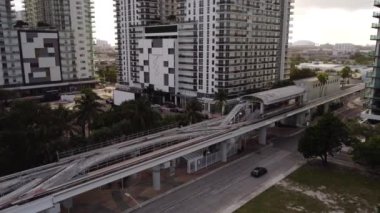 Miami Şehir Merkezi metro tramvayı