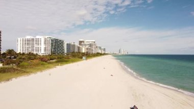 Miami Plajı 4K 'da turistler.