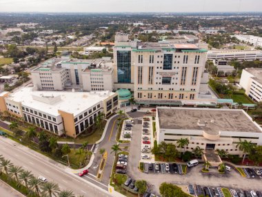 Aventura, FL, ABD - 6 Ocak 2021: Hava fotoğrafı Aventura FL USA Hastanesi