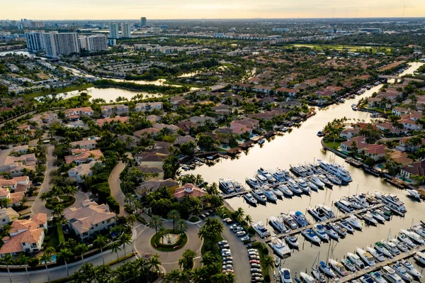 Foto Udara Pulau Harbor Dan Loggerhead Marina Hollywood Florida — Stok Foto