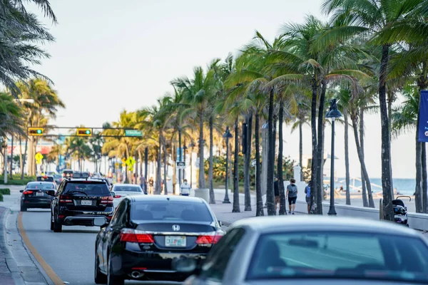 Fort Lauderdale Usa Ledna 2021 Auta Jedoucí Fort Lauderdale Beach — Stock fotografie