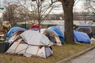 Washington DC 'deki kamp çadırlarında evsiz insanlar.